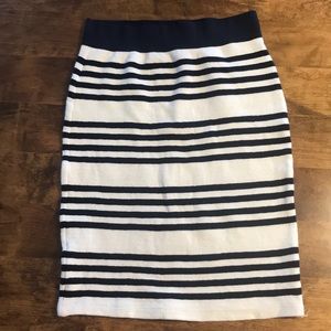 Women’s forever 21 striped stretchy skirt small